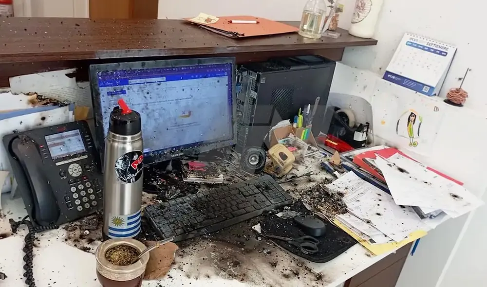 Explosión en la Sociedad Rural Argentina deja 4 heridos leves tras recibir un paquete explosivo dirigido a Nicolás Pino. Foto: TN Explosión en la Sociedad Rural Argentina deja 4 heridos leves tras recibir un paquete explosivo dirigido a Nicolás Pino. Foto: TN