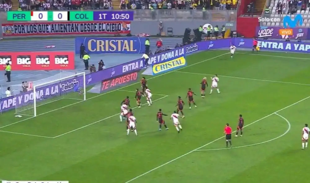 Alex Valera estuvo cerca de convertir el 1-0 de Perú ante Colombia. Foto: captura/Movistar Deportes
