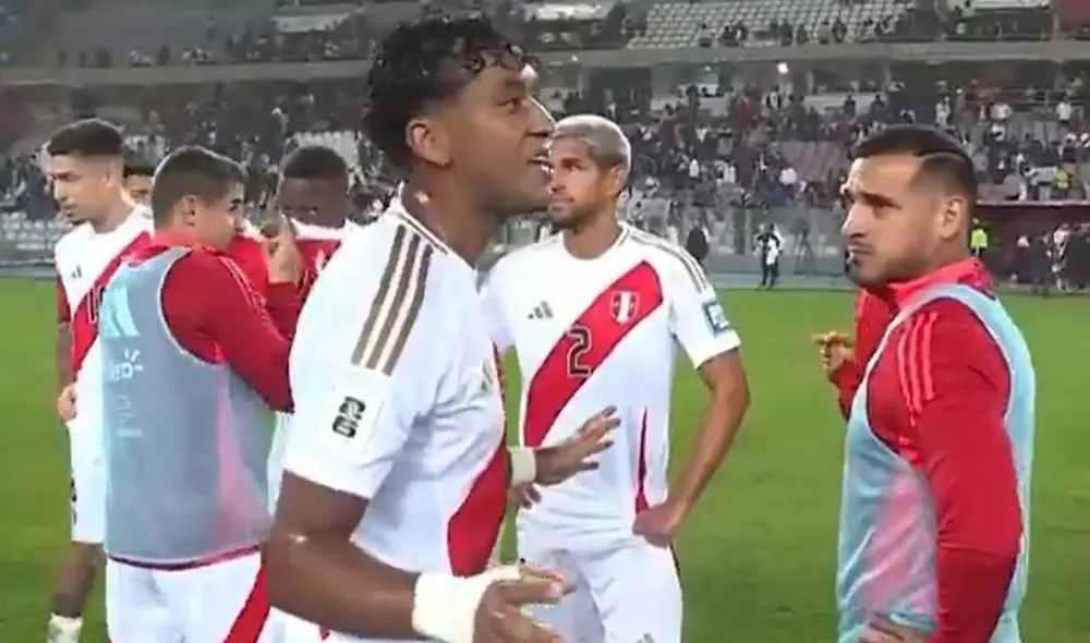 Renato Tapia fue el capitán de la selección peruana ante Colombia. Foto: captura de X
