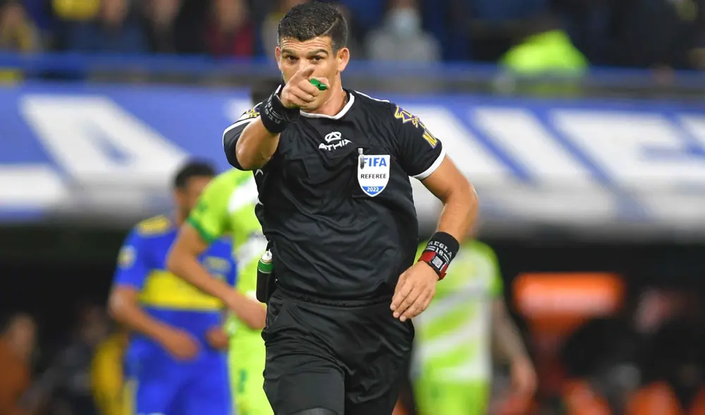 Andrés Merlos fue muy cuestionado por su labor en el partido Boca vs. Talleres. Foto: Télam