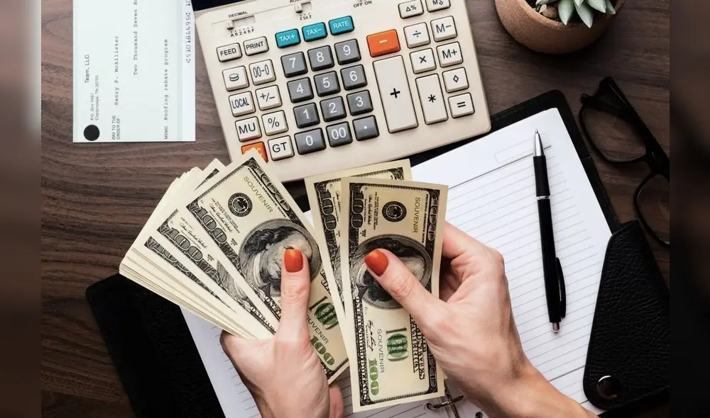 El pago de impuestos es obligatorio en Estados Unidos. Foto: Composición LR