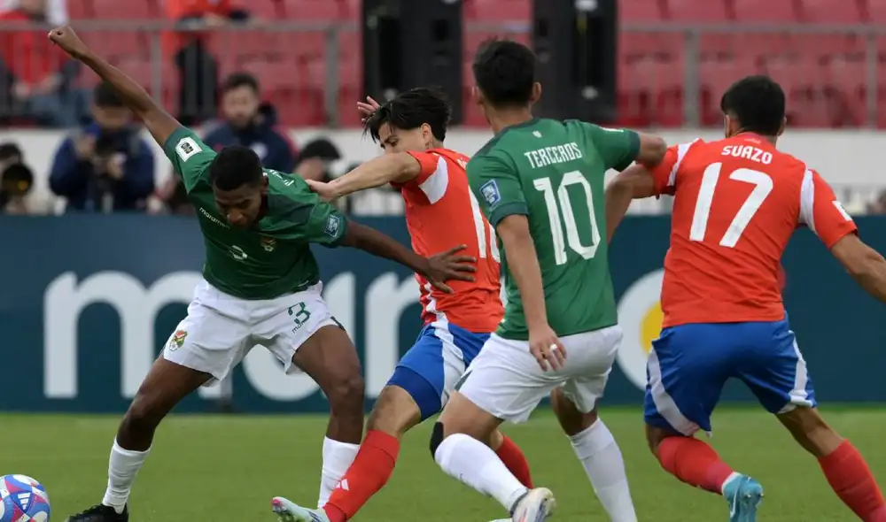 Chile recibió a Bolivia en el Nacional de Santiago por las Eliminatorias 2026. Foto: AFP
