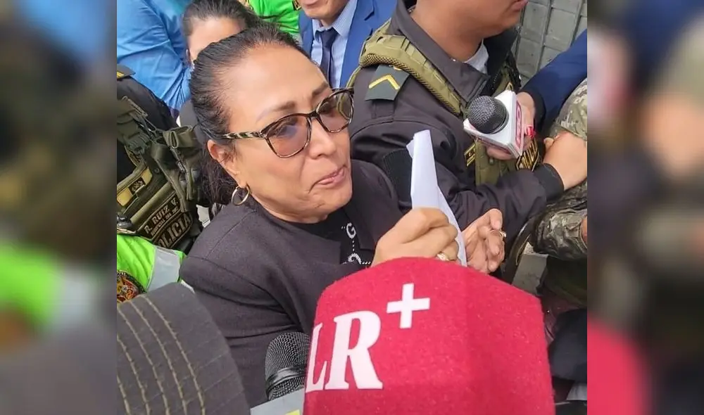 Elizabeth Medina, congresista del Bloque Magisterial