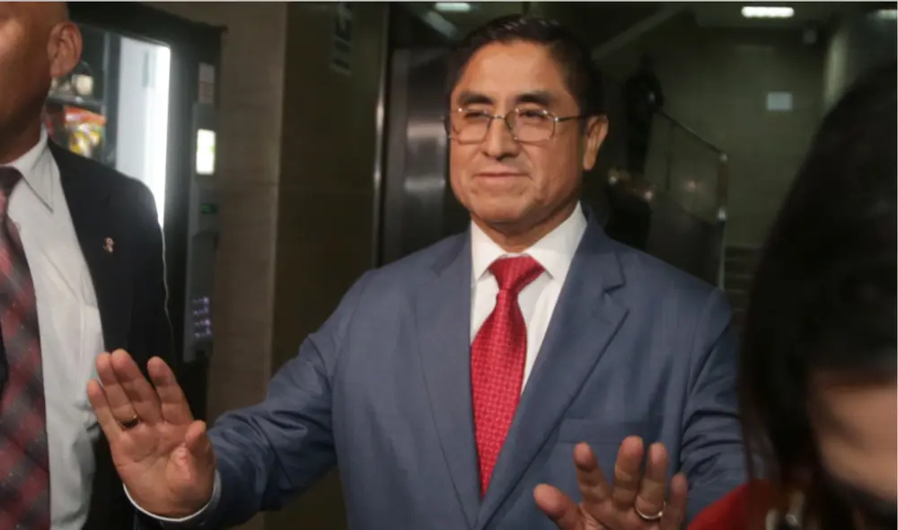 Hinostroza Pariachi es procesado por los delitos de patrocinio ilegal, tráfico de influencias y negociación incompatible. Foto: difusión Hinostroza Pariachi es procesado por los delitos de patrocinio ilegal, tráfico de influencias y negociación incompatible. Foto: difusión