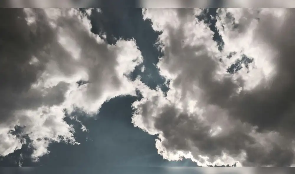 Científicos han descubierto bacterias y hongos a 3.000 metros de altura, transportados por corrientes de aire, lo que plantea preguntas sobre su impacto en la salud humana. Foto: Pexels Científicos han descubierto bacterias y hongos a 3.000 metros de altura, transportados por corrientes de aire, lo que plantea preguntas sobre su impacto en la salud humana. Foto: Pexels