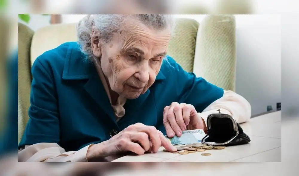 Los adultos mayores son personas que han trabajado durante toda su vida en diversos empleos. Foto: Composición LR Los adultos mayores son personas que han trabajado durante toda su vida en diversos empleos. Foto: Composición LR