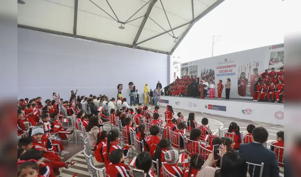 Ayer se inauguró la 14 Escuela Bicentenario en Los Olivos. Esto permitirá continuar con la construcción de más escuelas.