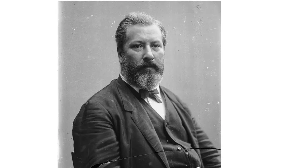 Eugène Courret. Eugène Courret.