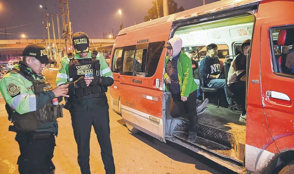 El ministro del Interior, Juan José Santiváñez, anunció un plan de seguridad que incluye patrullajes intensificados y una nueva unidad especializada contra la extorsión. Foto: LR/difusión