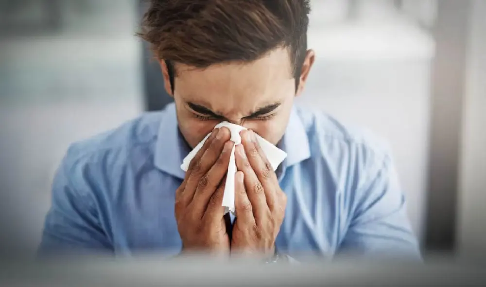 La secreción nasal persistente que inicialmente parecía inofensiva era, en realidad, un síntoma de un encefalocele, lo que llevó a la necesidad de cirugía urgente para repararlo. Foto: iStock