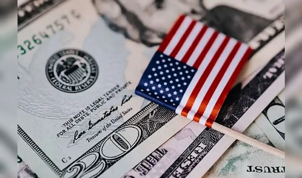 Los cheques de estímulo se comenzaron a implementar durante la pandemia por el coronavirus. Foto: Composición LR