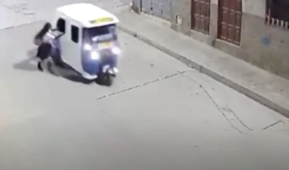 La escolar fue arrastrada por varios metros. Foto: captura Latina TV