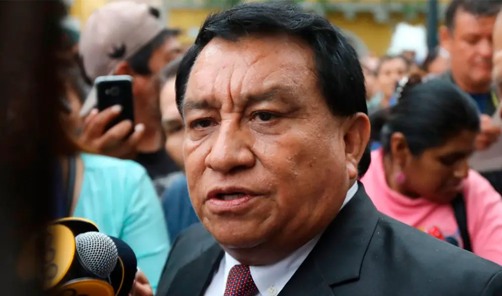 José Luna Gálvez es fundador y congresista por Podemos Perú José Luna Gálvez es fundador y congresista por Podemos Perú