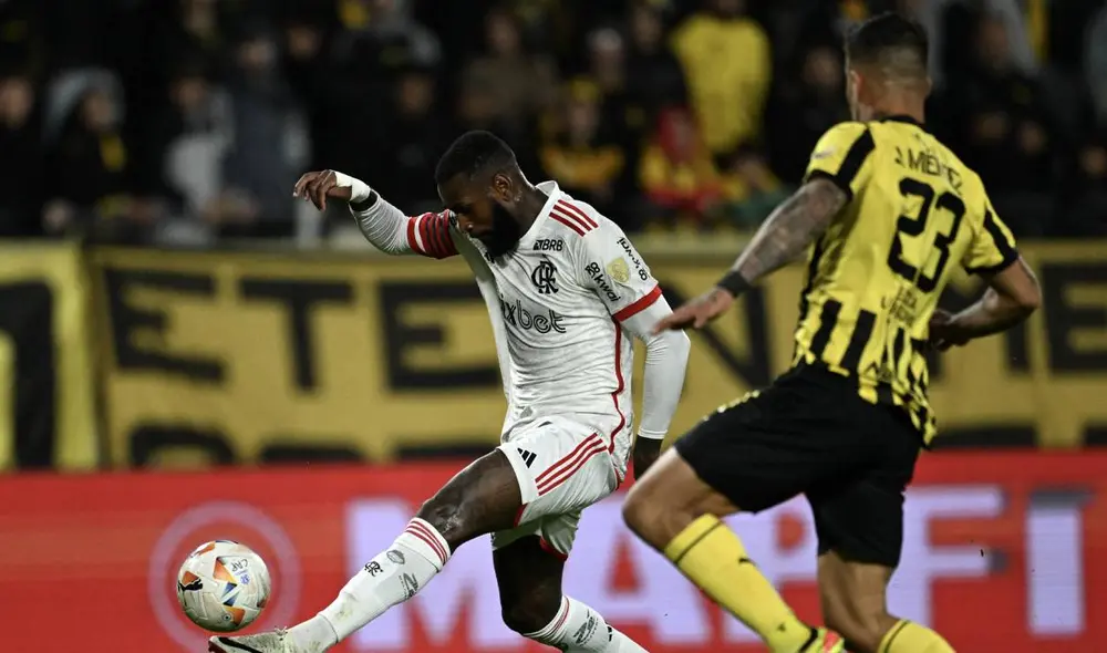 Peñarol enfrentó a Flamengo por la vuelta de los cuartos de final de la Copa Libertadores. Foto: AFP