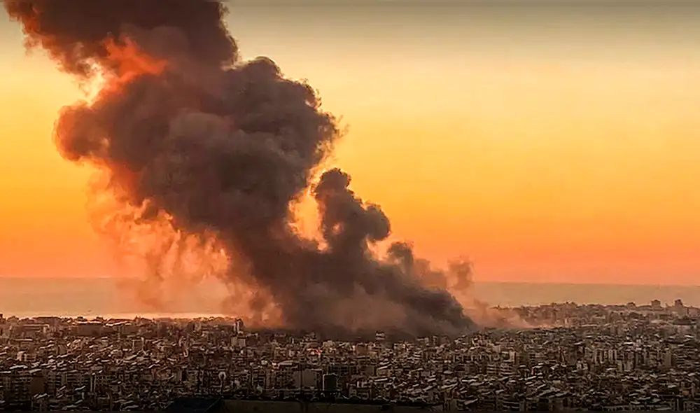 Hezbolá promete seguir combatiendo hasta el final de la agresión en Gaza, mientras 118.000 personas han sido desplazadas por los bombardeos israelíes, según informes de la ONU. Foto: AFP Hezbolá promete seguir combatiendo hasta el final de la agresión en Gaza, mientras 118.000 personas han sido desplazadas por los bombardeos israelíes, según informes de la ONU. Foto: AFP