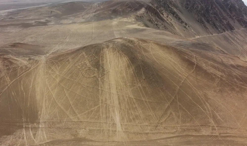 Los geoglifos están ubicados en Alto Barraco, en el desierto de Atacama. Foto: Fundación Desierto de Atacama Los geoglifos están ubicados en Alto Barraco, en el desierto de Atacama. Foto: Fundación Desierto de Atacama