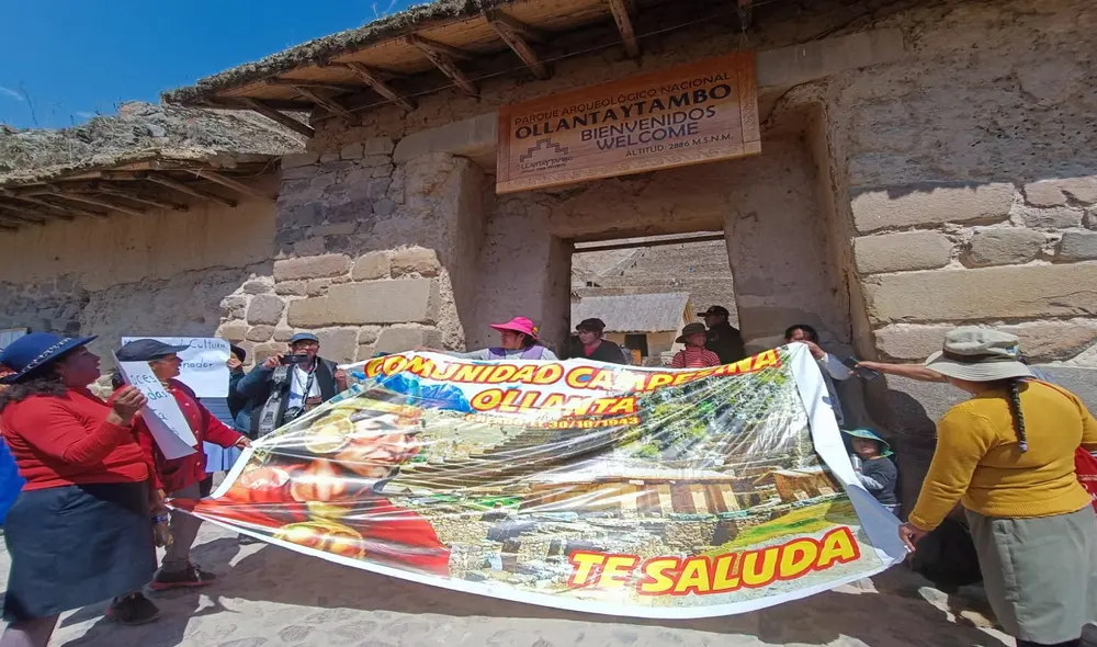 Comuneros no permiten el ingreso de turistas a parque arqueológico como medida de protesta. Foto: Luis Álvarez LR