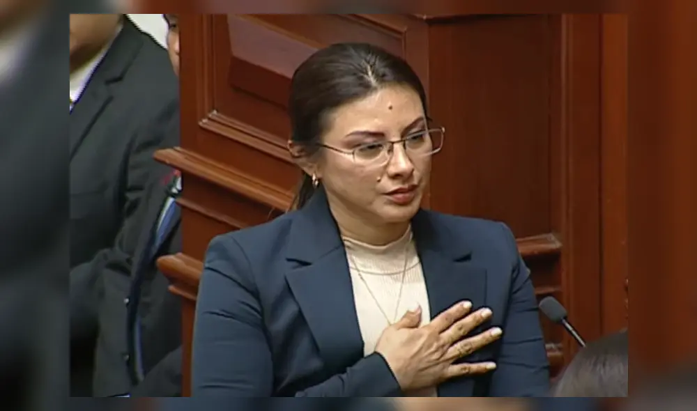 Ana Zegarra se incorpora al parlamente en reemplazo de Hitler Saavedra. Foto: La República.