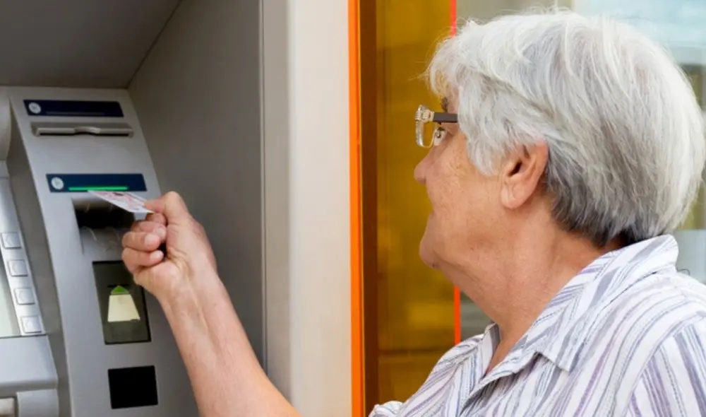 Los jubilados y pensionados en Panamá recibirán sus pagos de manera escalonada a lo largo del mes de octubre. Foto: El Cronista