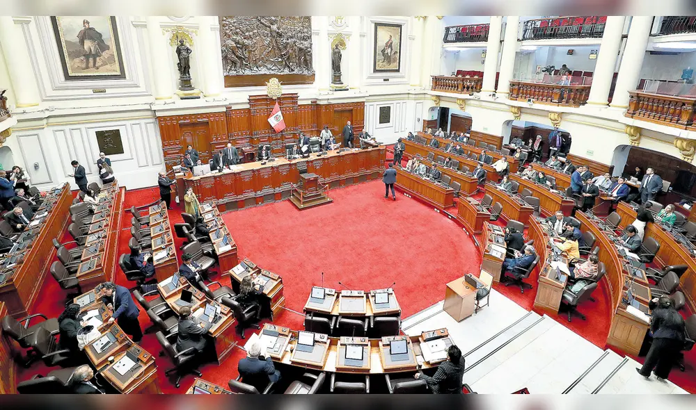 PLENO. Dictamen que omitió el término de terrorismo urbano generó un largo debate que fue paralizado cuando el presidente de la Comisión de Justicia, Isaac Mita, solicitó un cuarto intermedio. PLENO. Dictamen que omitió el término de terrorismo urbano generó un largo debate que fue paralizado cuando el presidente de la Comisión de Justicia, Isaac Mita, solicitó un cuarto intermedio.