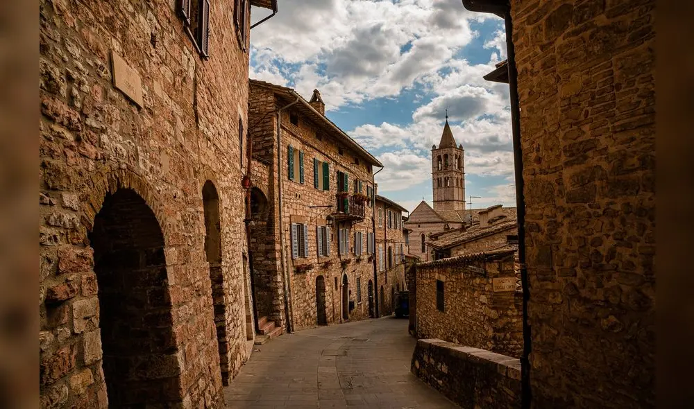 Campanópolis es una ciudad medieval, con museos y estructuras surrealistas que atraen tanto a turistas como a amantes del arte y la historia en Buenos Aires. Imagen referencial. Foto: Pexels Campanópolis es una ciudad medieval, con museos y estructuras surrealistas que atraen tanto a turistas como a amantes del arte y la historia en Buenos Aires. Imagen referencial. Foto: Pexels