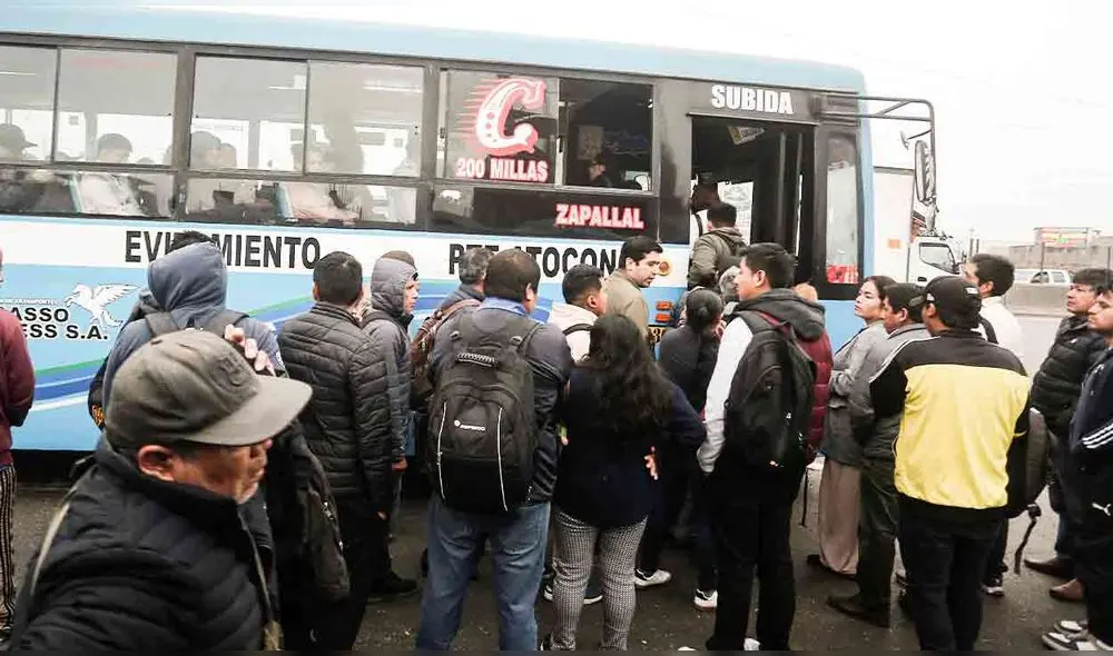 Clases presenciales podrían ser afectadas por el paro de transportistas. Foto: composición LR/difusión