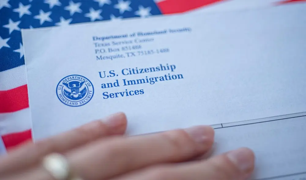 USCIS trabaja en conjunto con otras agencias gubernamentales, como el Departamento de Seguridad Nacional, para garantizar la seguridad fronteriza y el cumplimiento de las leyes migratorias. Foto: El mundo Boston