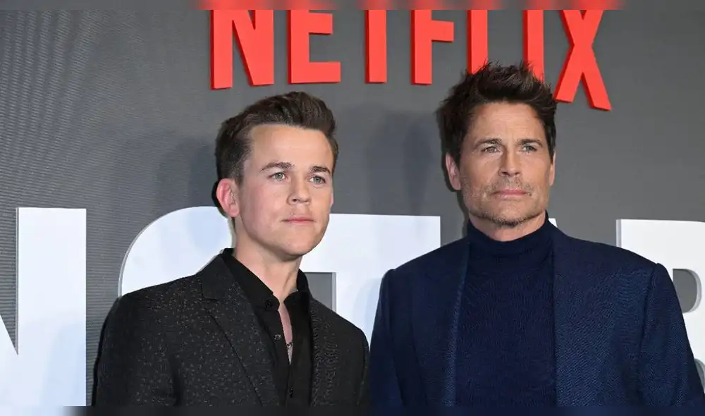 Rob Lowe y su hijo, John Owen Lowe, durante la presentación de 'Unstable', de la cual son creadores y protagonistas. Foto: AFP