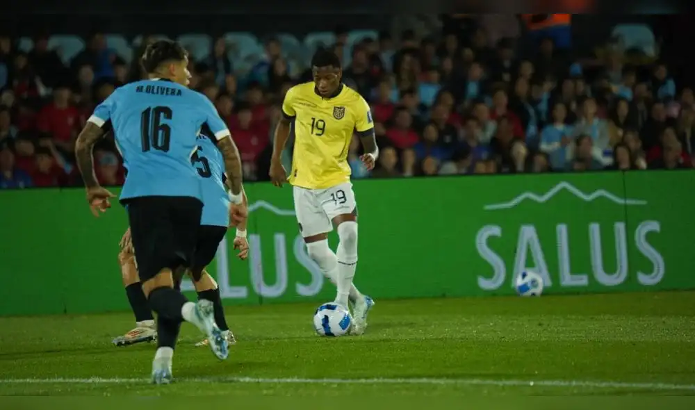 Ecuador visitó a Uruguay en el Centenario.