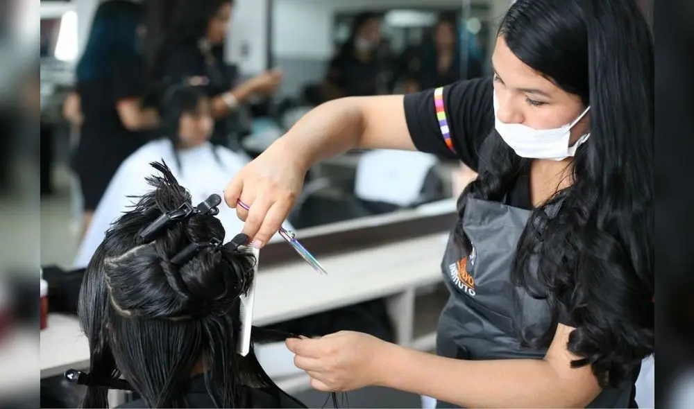 El ritmo de colocaciones de productos de belleza profesionales es cada vez más positivo. El ritmo de colocaciones de productos de belleza profesionales es cada vez más positivo.