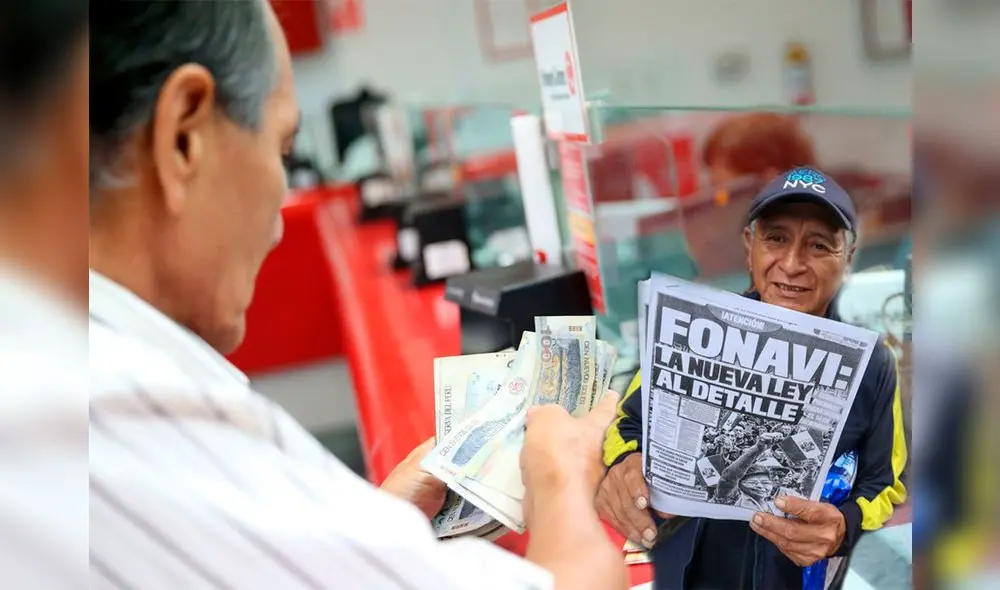 Diversos fonavistas pueden hacer el cobro de su devolución en las agencias del Banco de la Nación. Foto: Composición LR/Andina.
