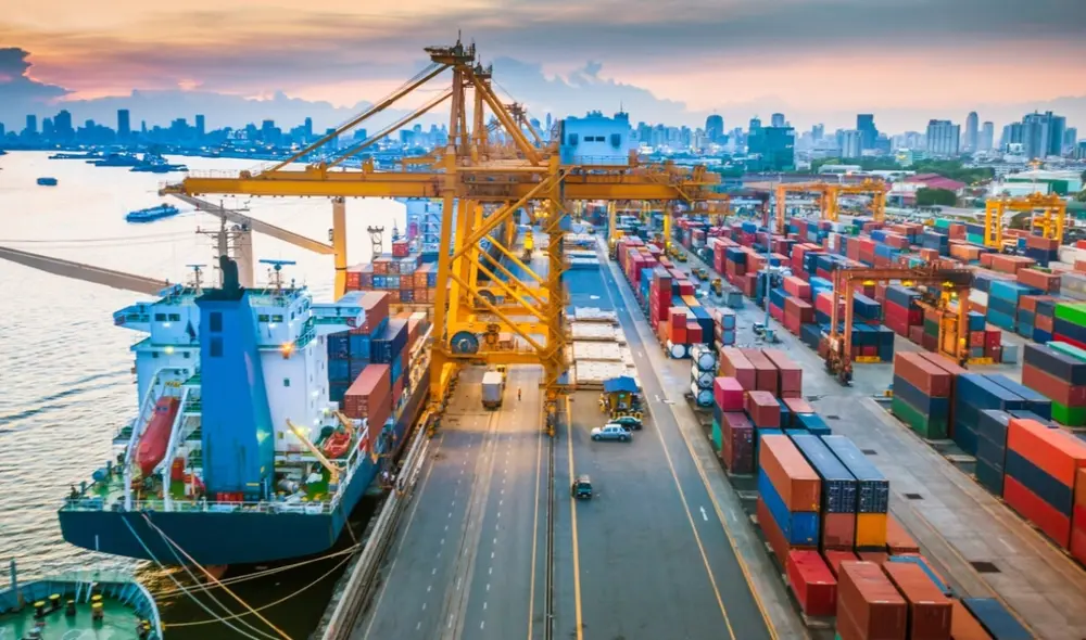 Ante la presión de los gremios empresariales, el gobierno decidió postergar la reducción y eliminación del drawback. Foto: Andina