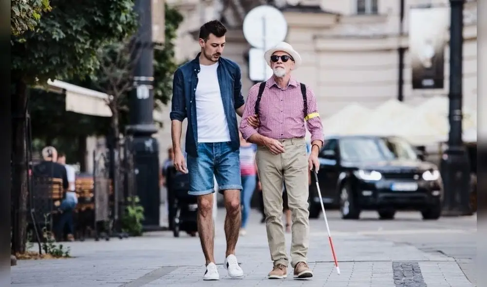 Existen diversas personas con discapacidad visual que reciben pagos económicos en el Seguro Social USA. Foto: Composición LR/Tododisca Existen diversas personas con discapacidad visual que reciben pagos económicos en el Seguro Social USA. Foto: Composición LR/Tododisca