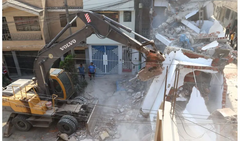 La demolición de una propiedad construida en un terreno ajeno podría ser asumido por aquel que ocupó el lugar. Foto: Andina La demolición de una propiedad construida en un terreno ajeno podría ser asumido por aquel que ocupó el lugar. Foto: Andina