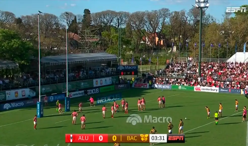 El partido de Alumni vs Belgrano se disputó en 'La Catedral' del Club Atlético San Isidro. Foto: Disney Plus
