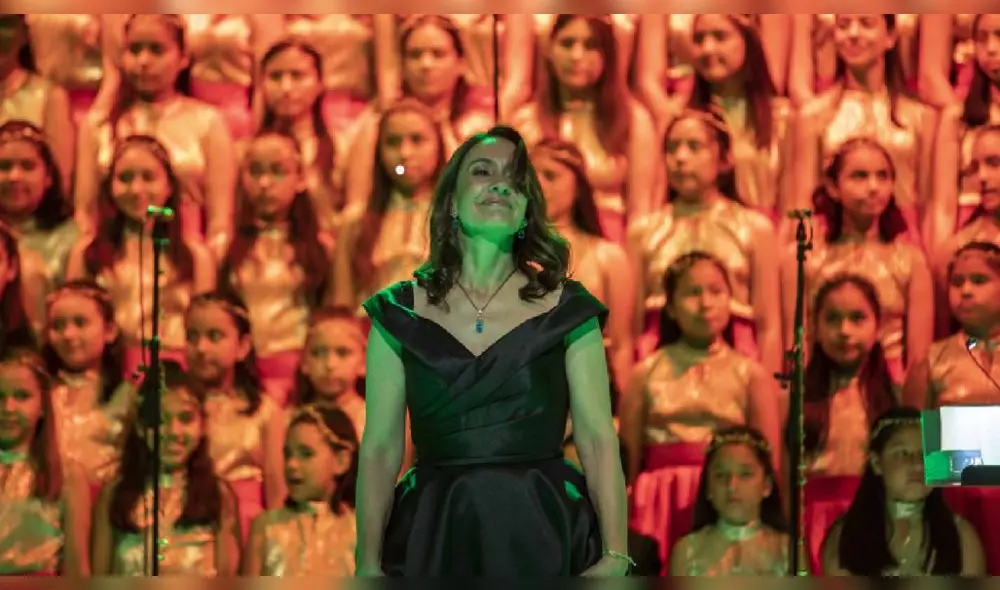 Claudia Rheineck, directora de Voces del Sol. Destacó el gran trabajo del coro que llegó a Barcelona para competencia. Foto: difusión