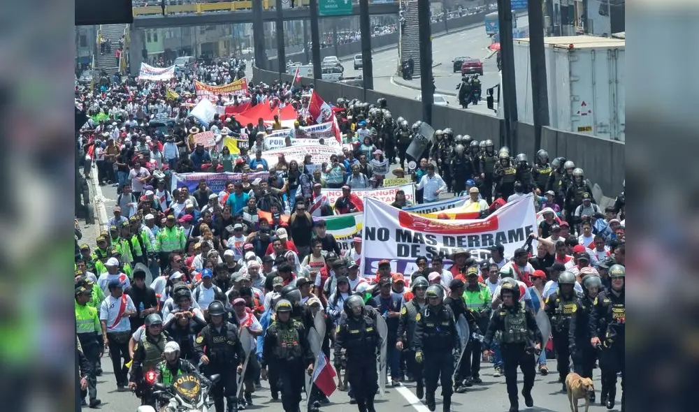 Manifestación. Los gremios de transportistas señalan que el paro y las marchas en Lima y otras regiones serán pacíficos. Desean que el mundo conozca el nivel de inseguridad en que vivimos. Foto: La República