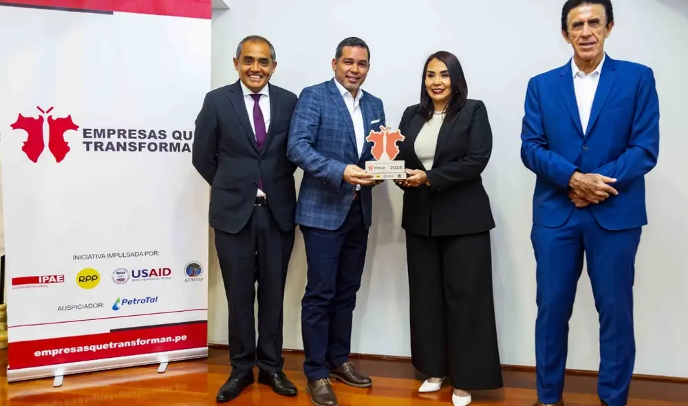 Caja Arequipa celebra su segundo reconocimiento, resaltando que “Seguro Vida Caja” es el microseguro más económico del sector bancario. Fuente: Difusión.