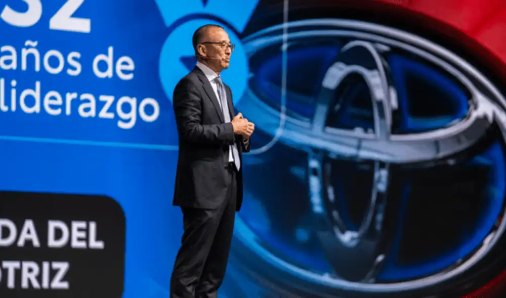 Toyota del Perú celebra 15 años del Prius, su primer vehículo electrificado, consolidándose como pionera en movilidad sostenible.