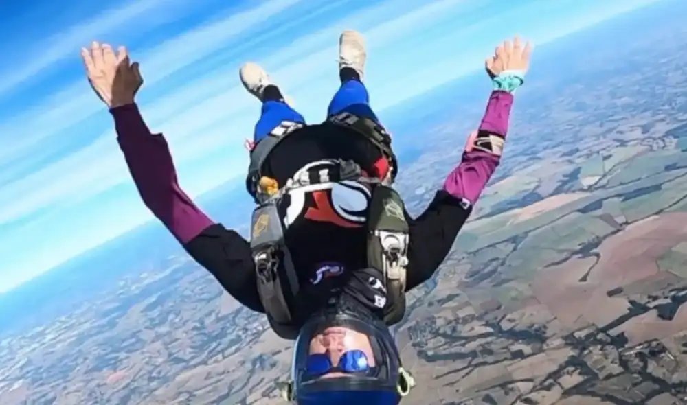 El accidente, que conmocionó al mundo del paracaidismo profesional, fue registrado en un video que muestra la caída. Foto: Facebook