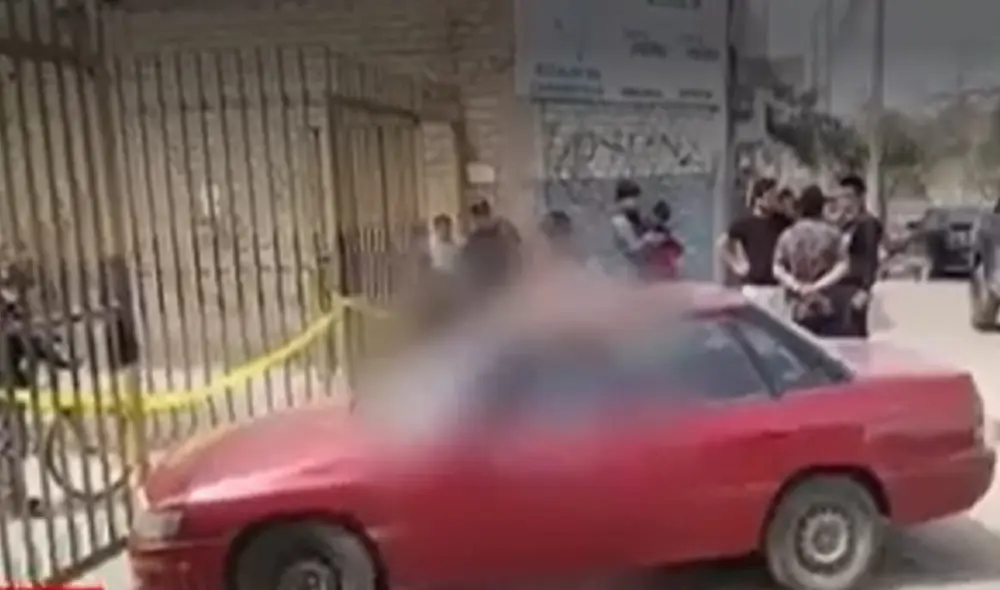 Policía investiga las causas del crimen en Carabayllo. Foto: captura de pantalla/ América TV Policía investiga las causas del crimen en Carabayllo. Foto: captura de pantalla/ América TV