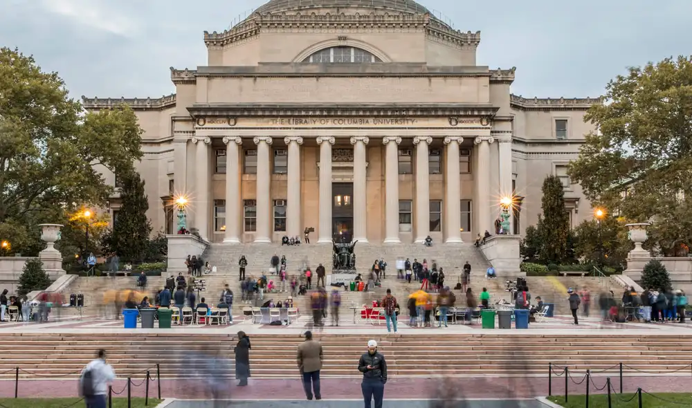 Conoce las universidades que aceptan a estudiantes extranjeros en Nueva York son las más recomendadas. Foto: composición LR/difusión Conoce las universidades que aceptan a estudiantes extranjeros en Nueva York son las más recomendadas. Foto: composición LR/difusión