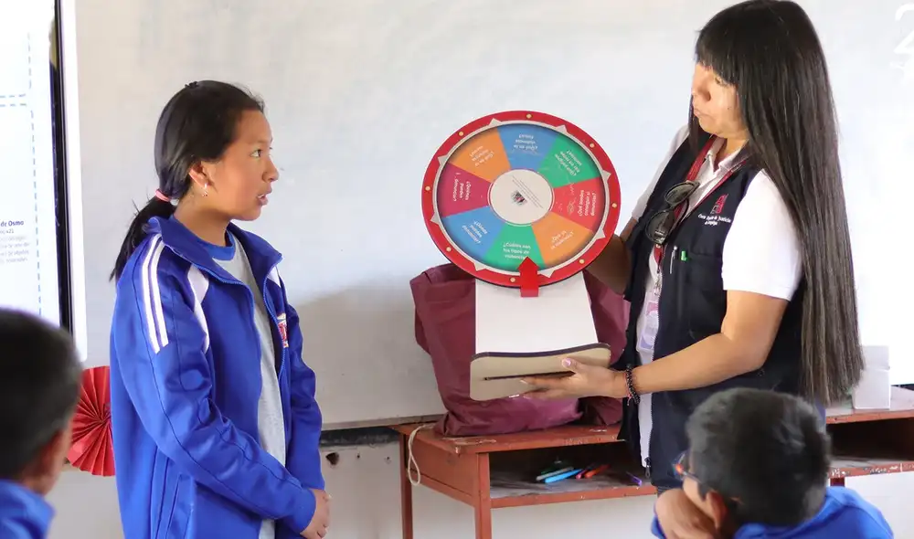 La campaña educativa fue bien recibida por las autoridades escolares, destacando el compromiso de la Corte Superior de Justicia de Arequipa.