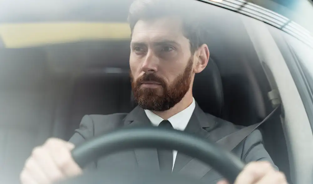 En California, se establecen multas y sanciones por infracciones básicas y severas según el DMV. Foto: Freepik