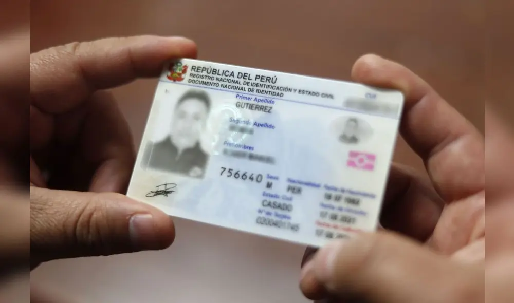 Miles de ciudadanos podrán adquirir el DNI electrónico en noviembre. Foto: Reniec