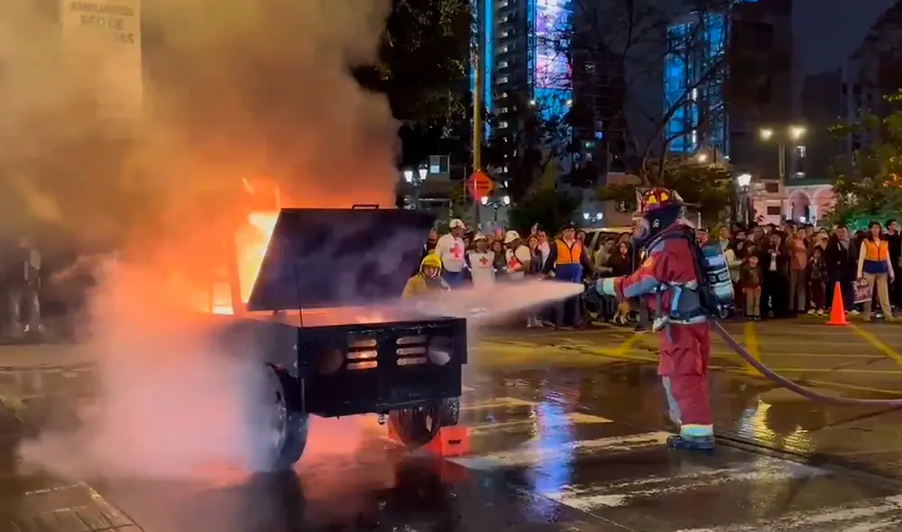 El Simulacro Nacional Multipeligro busca preparar a la población ante desastres naturales como sismos, tsunamis y lluvias intensas. Foto: Andina El Simulacro Nacional Multipeligro busca preparar a la población ante desastres naturales como sismos, tsunamis y lluvias intensas. Foto: Andina