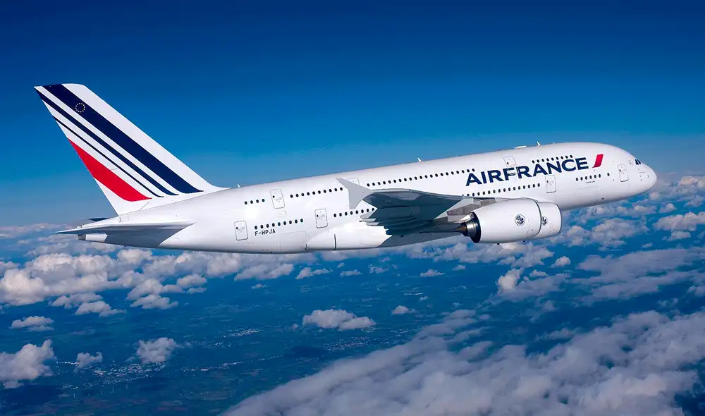 Air France suspendió todos sus vuelos sobre el mar Rojo tras el avistamiento de un "objeto luminoso" en el espacio aéreo de Sudán, buscando garantizar la seguridad de sus pasajeros y tripulación. Foto: Air France Air France suspendió todos sus vuelos sobre el mar Rojo tras el avistamiento de un "objeto luminoso" en el espacio aéreo de Sudán, buscando garantizar la seguridad de sus pasajeros y tripulación. Foto: Air France