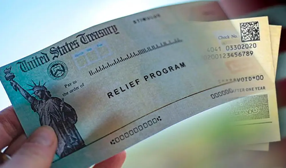 La medida beneficiará principalmente a hogares de bajos ingresos y permitirá elegir entre un cheque en efectivo o crédito fiscal reembolsable. Foto: composición LR/AFP.