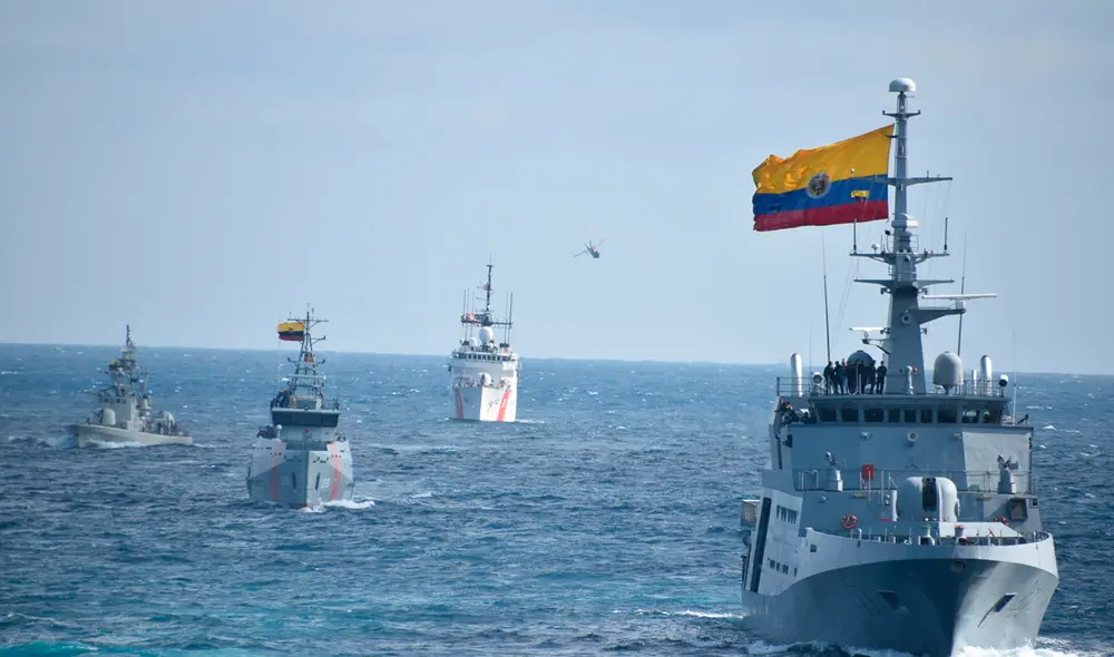La Armada Nacional, con más de 35.000 integrantes y 237 embarcaciones, refuerza su compromiso con la modernización y la seguridad en aguas territoriales. Foto: La Razón La Armada Nacional, con más de 35.000 integrantes y 237 embarcaciones, refuerza su compromiso con la modernización y la seguridad en aguas territoriales. Foto: La Razón