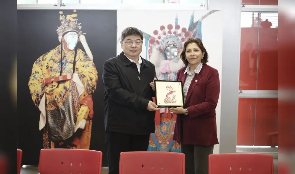 El Instituto Confucio de la Universidad Ricardo Palma inició sus funciones en 2009 brindando la enseñanza del idioma chino mandarín en el Perú. Foto: La República/Entrevista conjunta organizada por People’s Daily